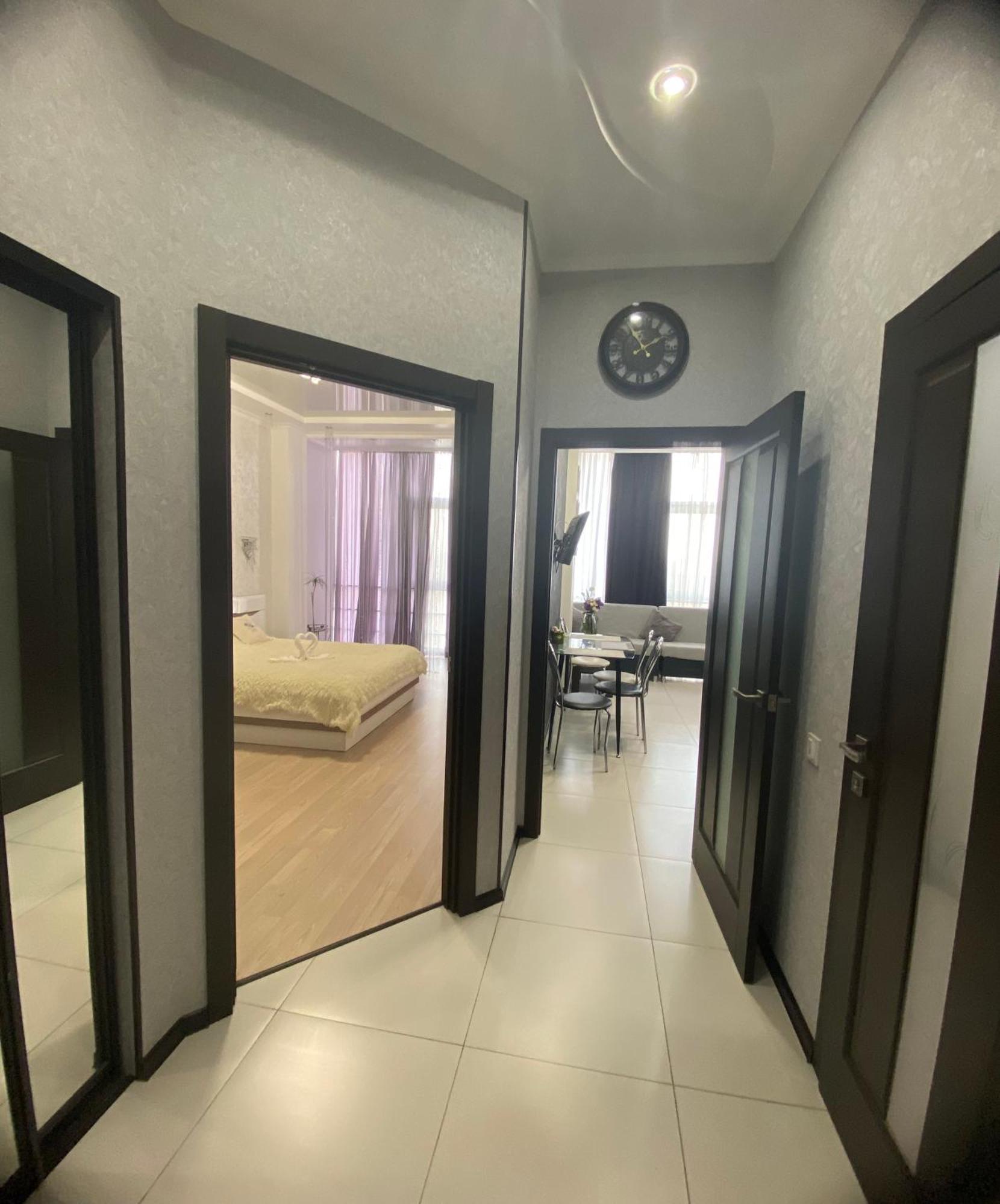Маршала Малиновського 18 Б 12 Жемчужина Квартира Odessa Extérieur photo